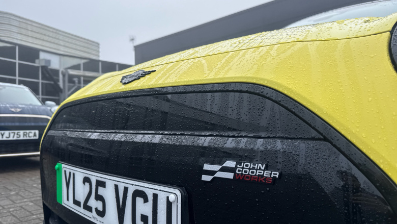 MINI Cooper 135kW E Sport [Level 2] 41kWh 3dr Auto Electric Hatchback